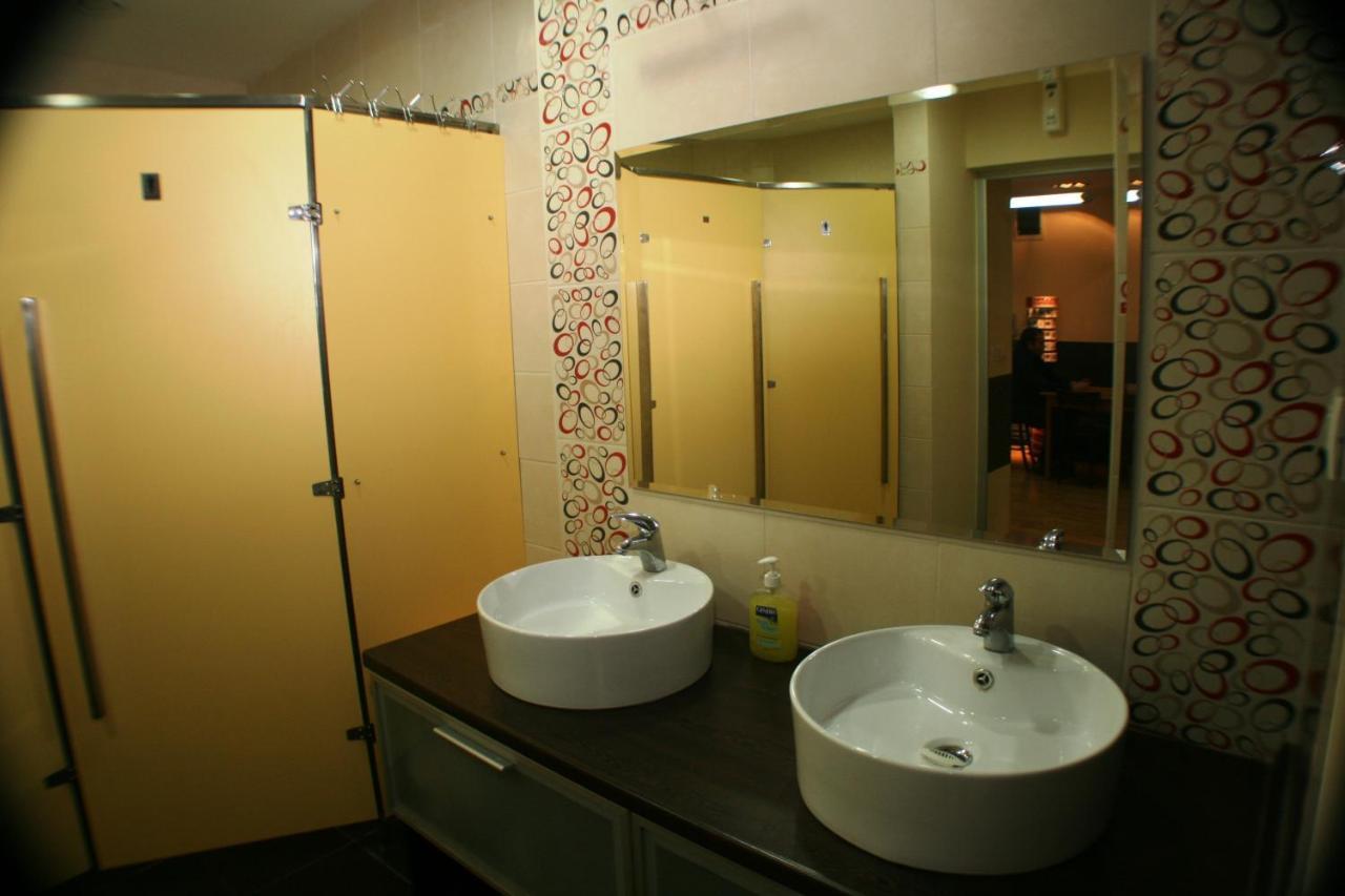 Jasmin Hotel Белград Екстериор снимка