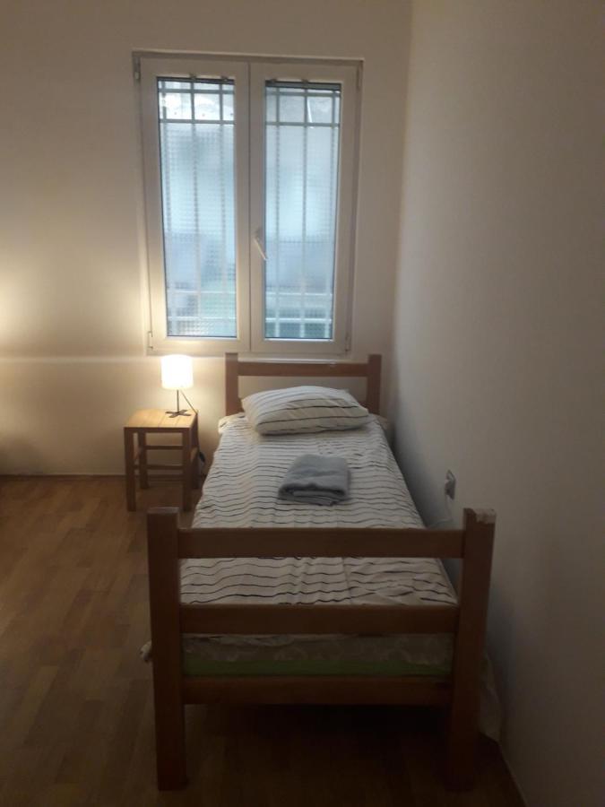 Jasmin Hotel Белград Екстериор снимка