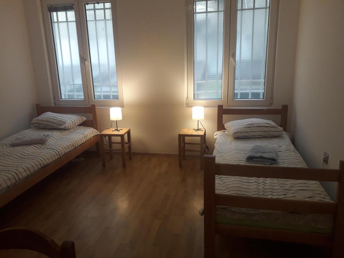 Jasmin Hotel Белград Екстериор снимка