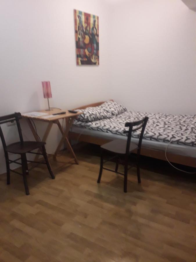 Jasmin Hotel Белград Екстериор снимка